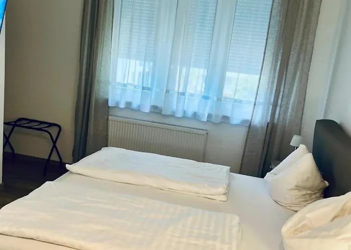 Hotel Pension Wiesenau